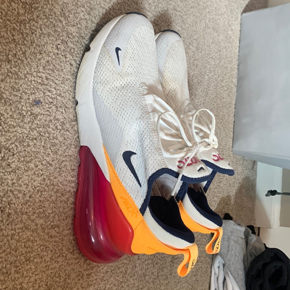 Nike Air Max 270